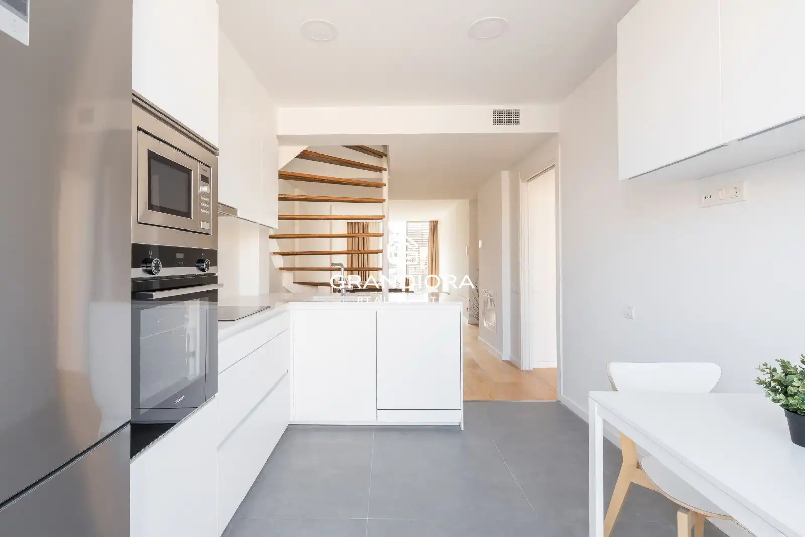 Penthouse mit Pool zum Verkauf in Calle de les Carolines 25, imagen 14