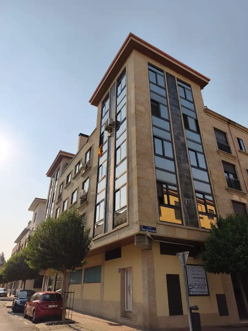 Vista exterior de Piso en venta en Arévalo con Calefacción, Terraza y Amueblado