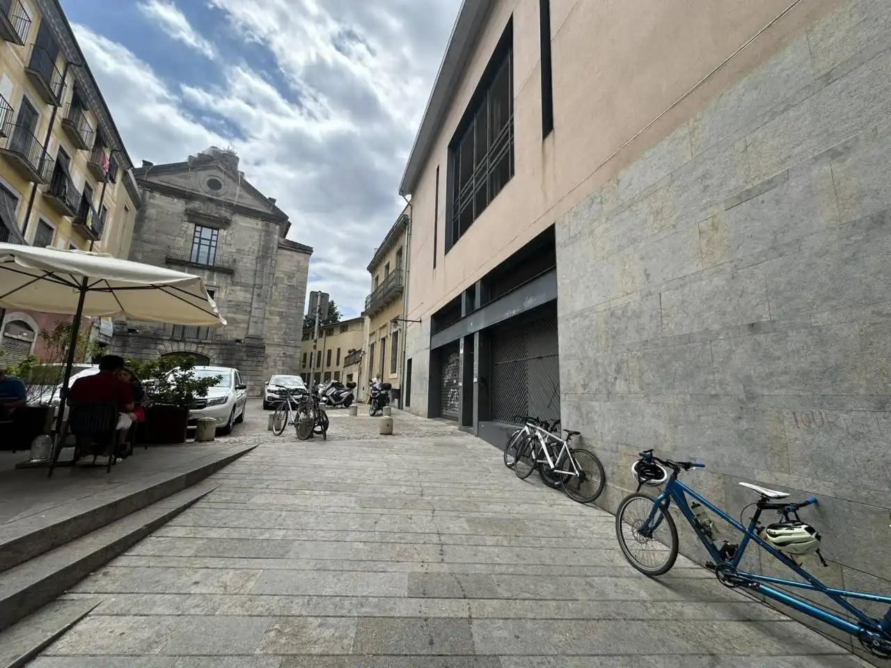 Exterior view of Garage for rent in Girona