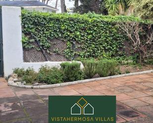 Exterior view of Single-family semi-detached for sale in El Puerto de Santa María  with Private garden, Parquet flooring and Storage room