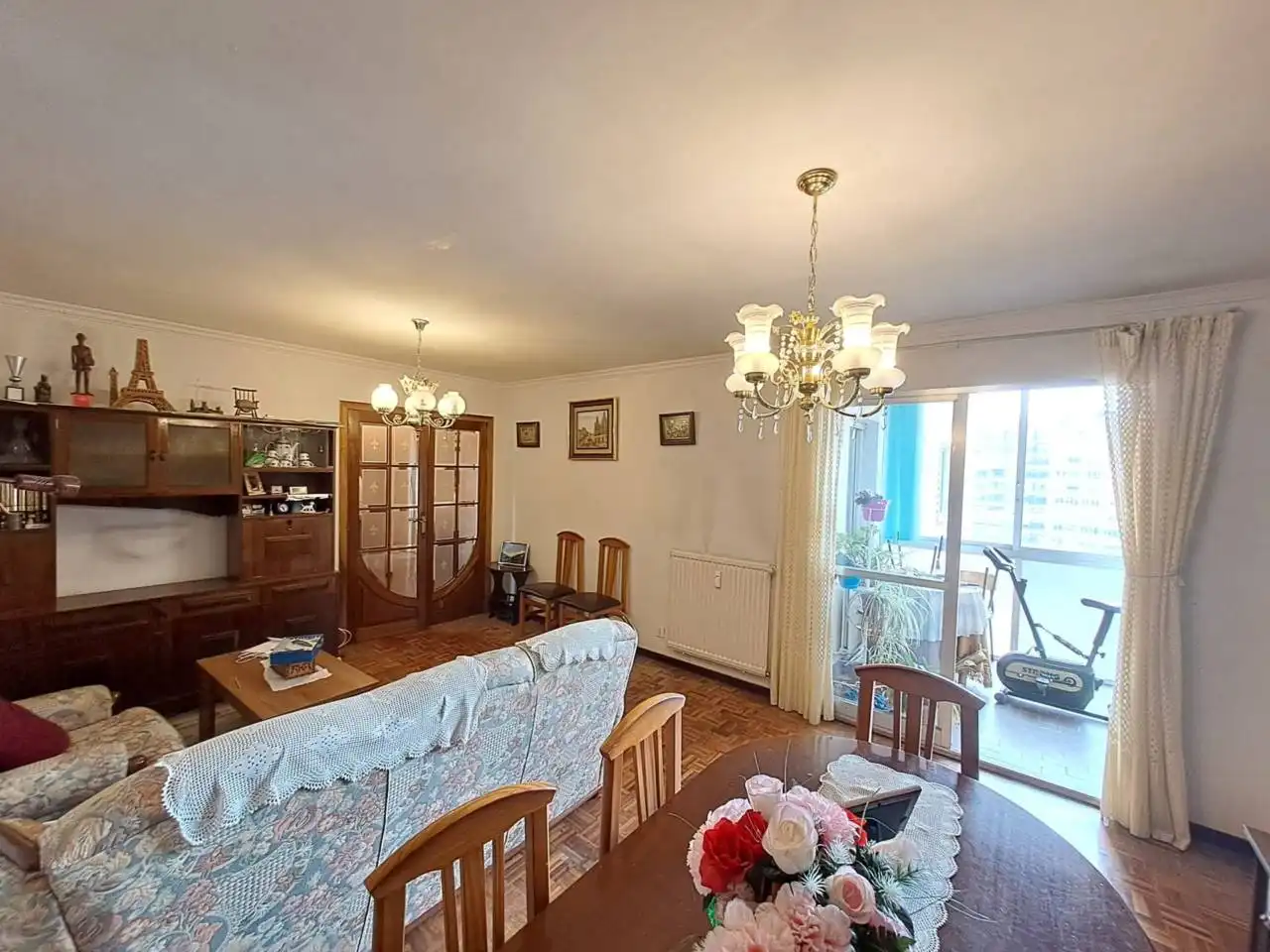 Comedor de Piso en venta en Burgos Capital con Calefacción y Terraza