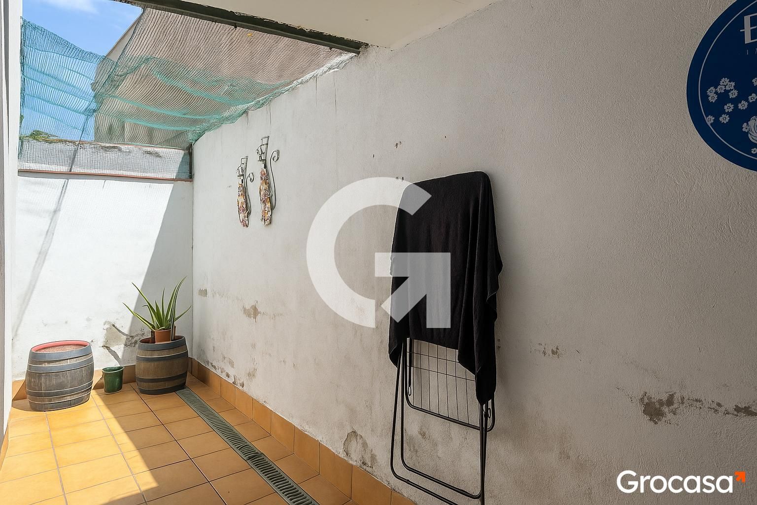 Jardí de Pis en venda en Sant Feliu de Llobregat amb Moblat, Forn i Rentadora