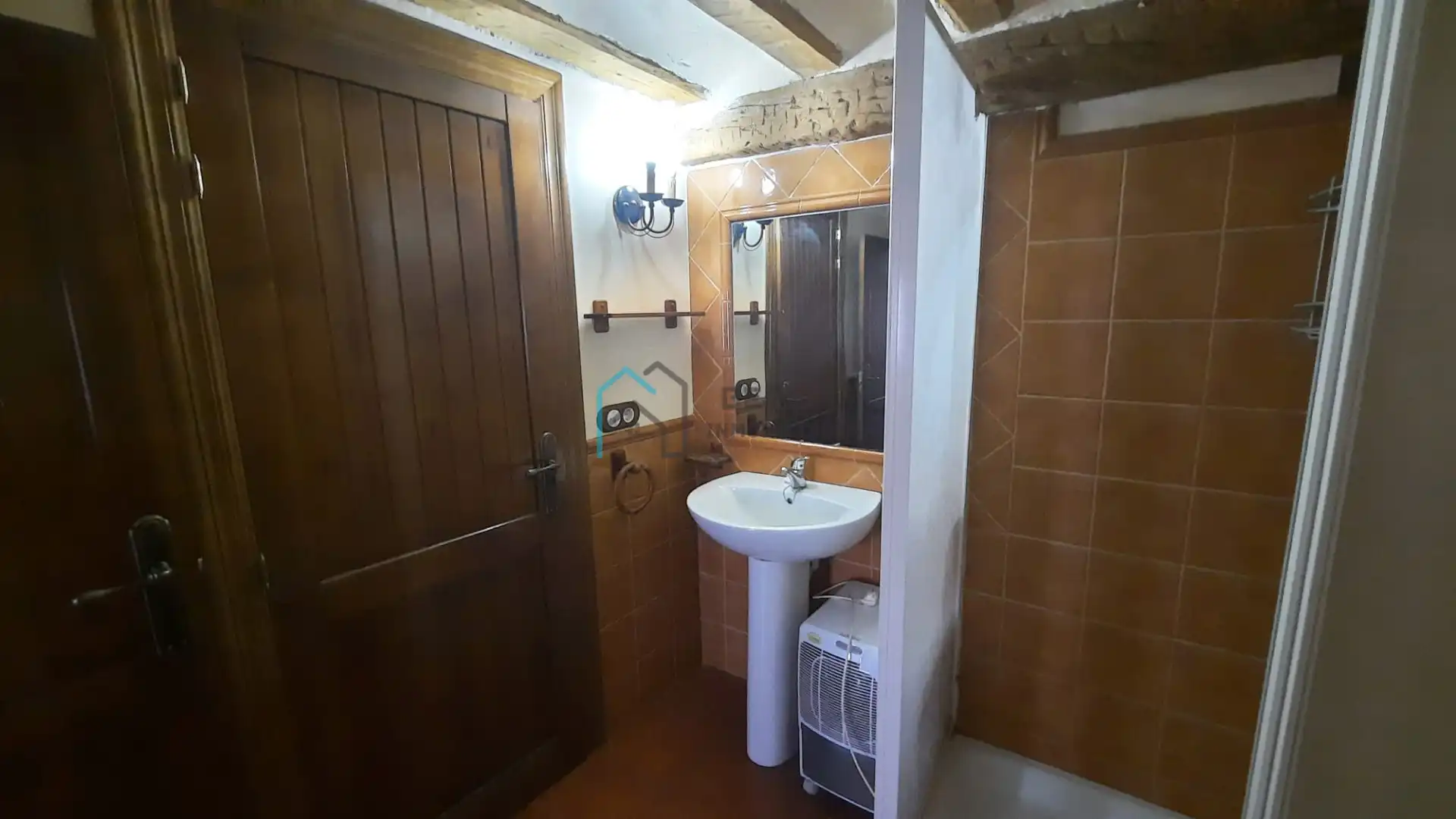 Bathroom of Houses for sale in Camprovín  with Terrace, Storage room and Furnished