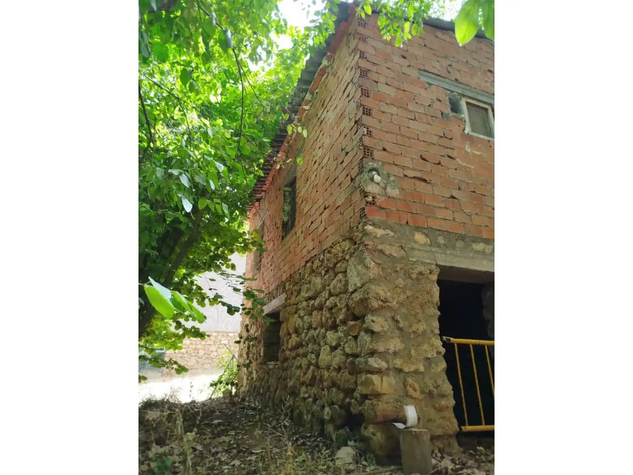 Vista exterior de Casa o xalet en venda en Ruidera amb Jardí privat