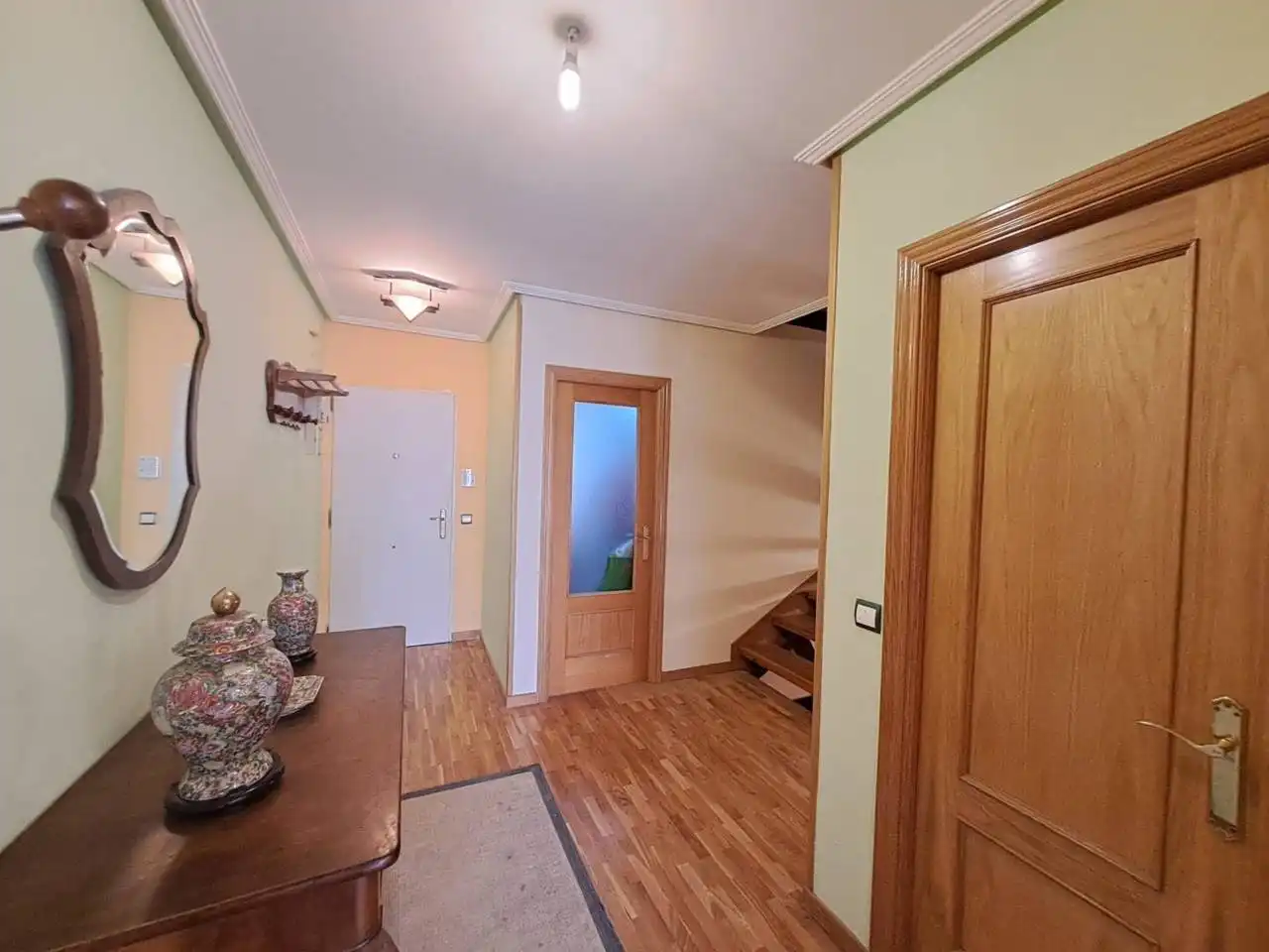 Casa o xalet en venda en Burgos amb Calefacció, Jardí privat i Parquet