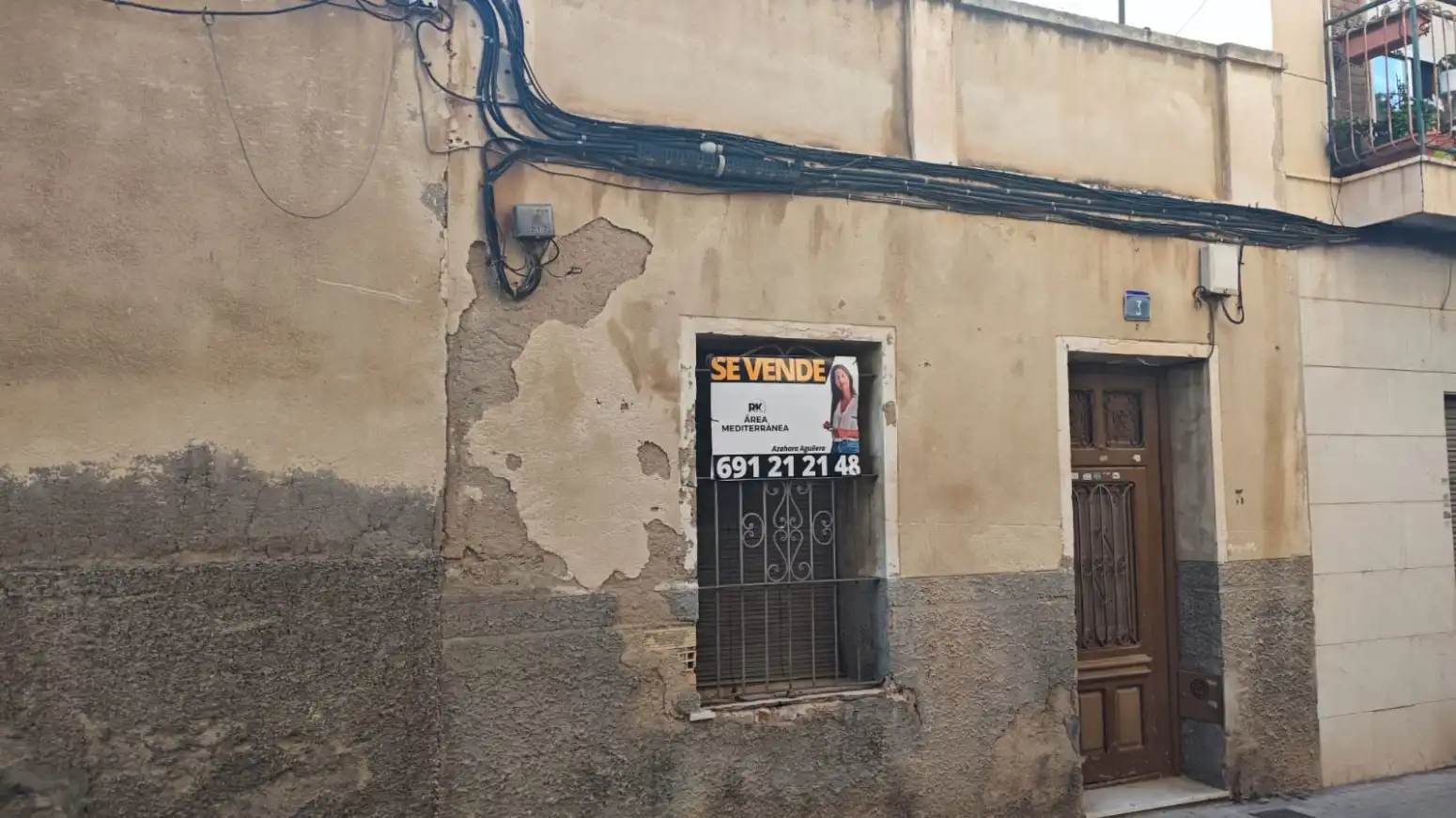 Vista exterior de Casa adosada en venta en Crevillent