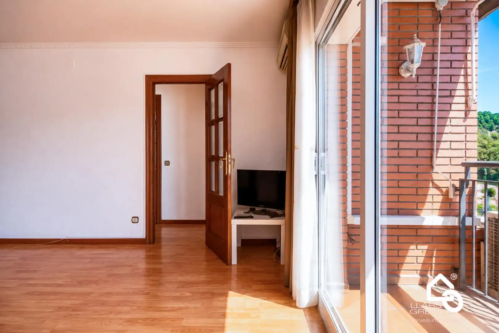 Piso en venta en Barcelona con Calefacción y Balcón