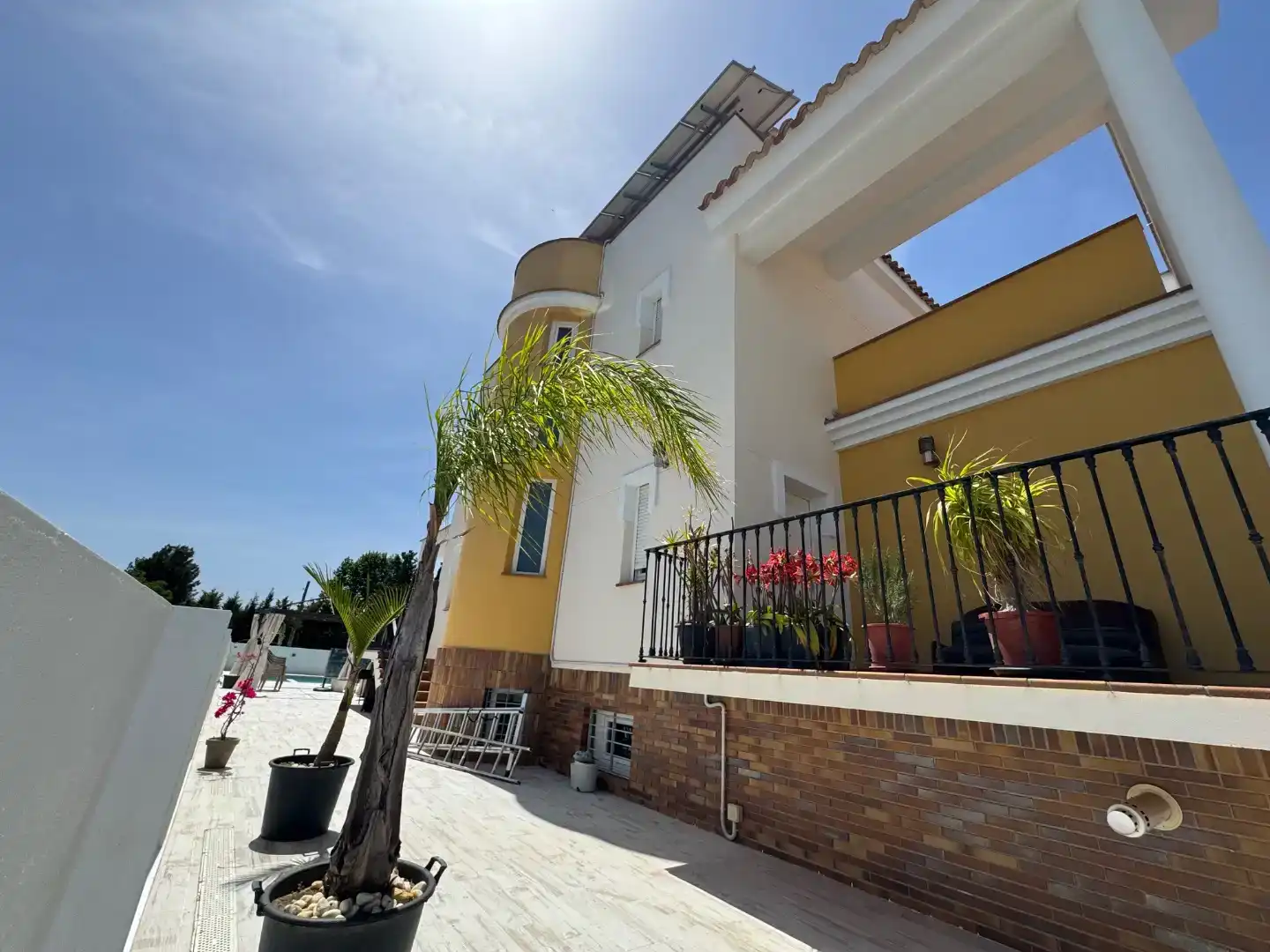 Vista exterior de Casa o chalet en venta en Aljaraque con Aire acondicionado y Piscina