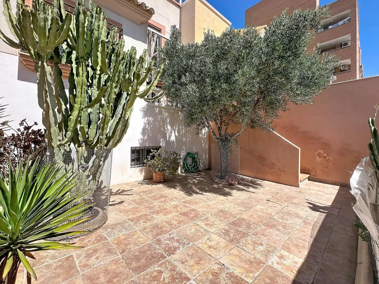 Terrace of Detached homes for sale in Roquetas de Mar
