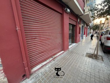 Local comercial en venda a Benetússer