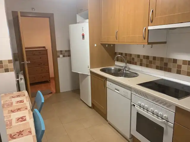 Cocina de Piso de alquiler en Puertollano con Aire acondicionado, Calefacción y Amueblado