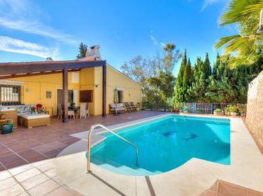 Villa con piscina in vendita a Campo de Mijas