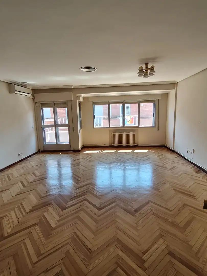 Living room of Flat for rent in Getafe  with Air Conditioner, Heating and Parquet flooring