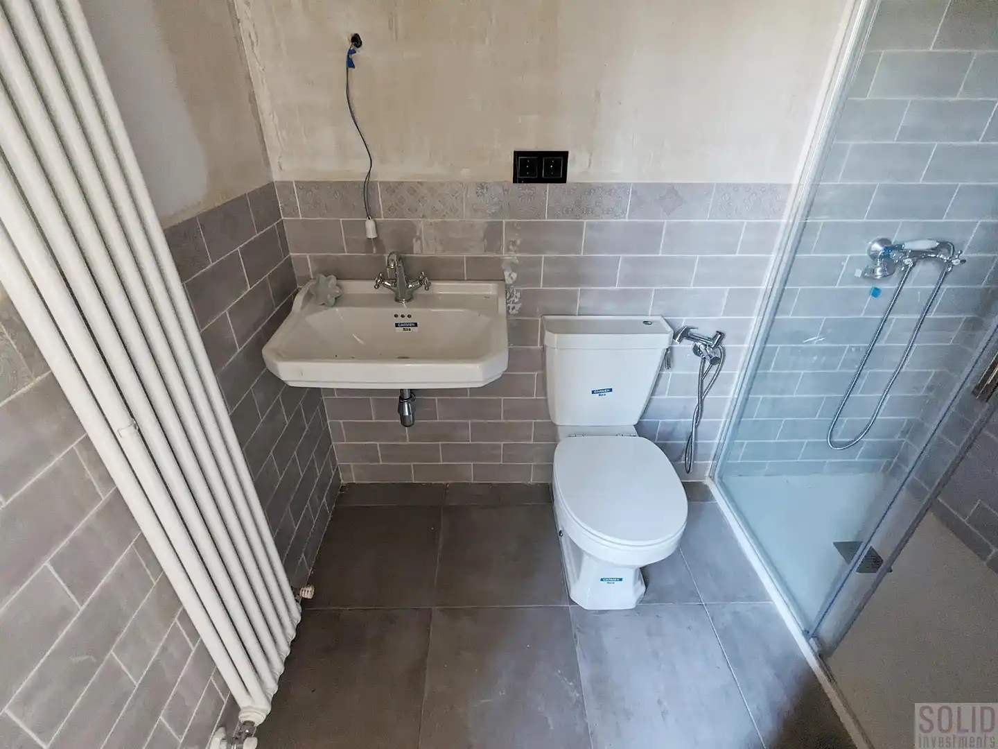 Bathroom of Houses for sale in Godella  with Heating, Terrace and Balcony