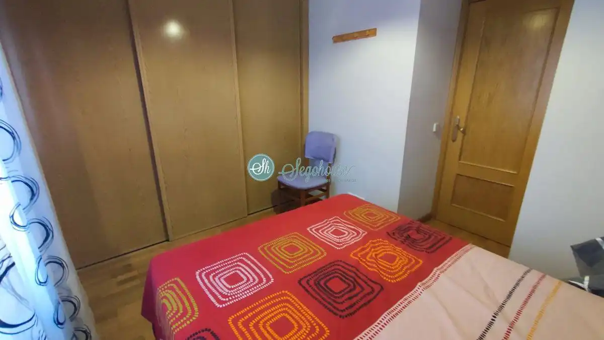 Habitación de Piso en venta en San Cristóbal de Segovia con Calefacción y Trastero