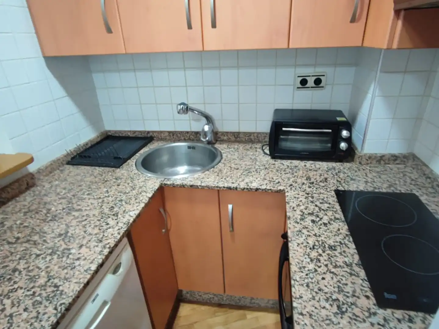 Cuina de Apartament de lloguer en Murcia amb Aire condicionat, Calefacció i Moblat