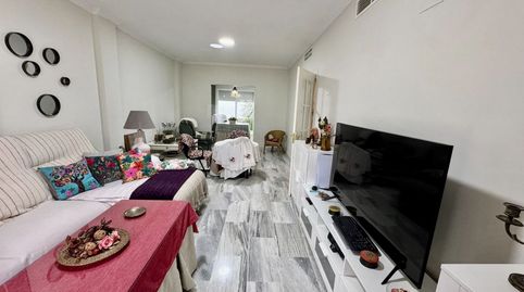 Foto 5 de Casa adosada en venta en Músico José Salazar, El Junquillo - Vistalegre, Utrera