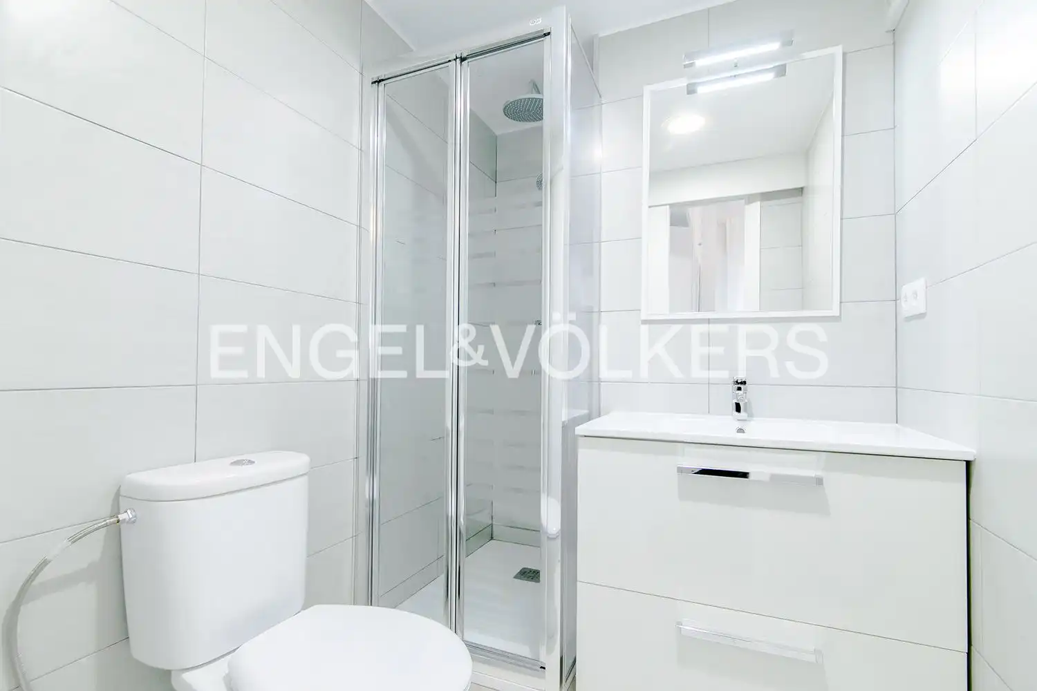 Baño de Piso en venta en Barcelona con Calefacción y Amueblado