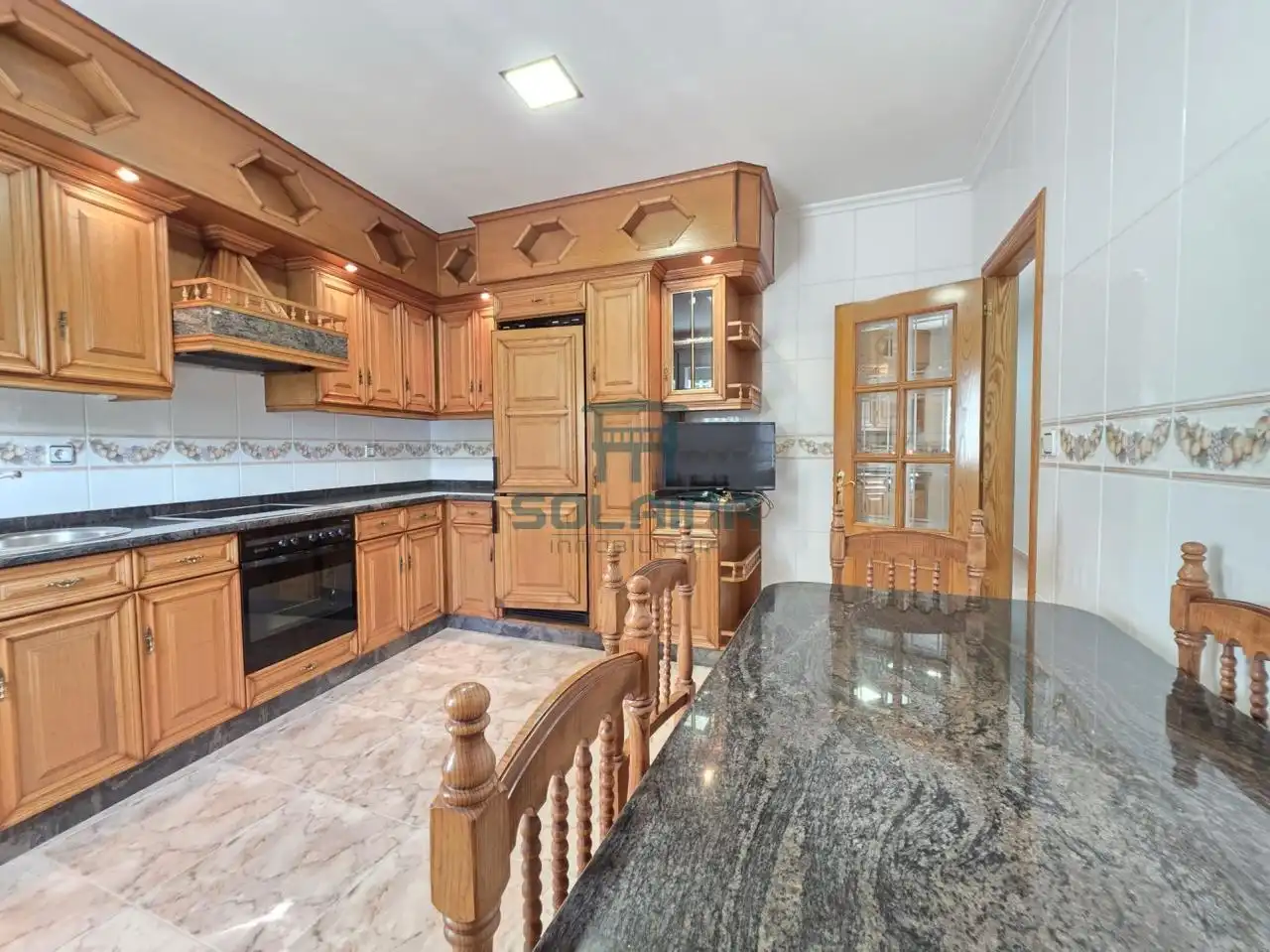Cocina de Casa o chalet en venta en A Merca   con Calefacción, Jardín privado y Terraza
