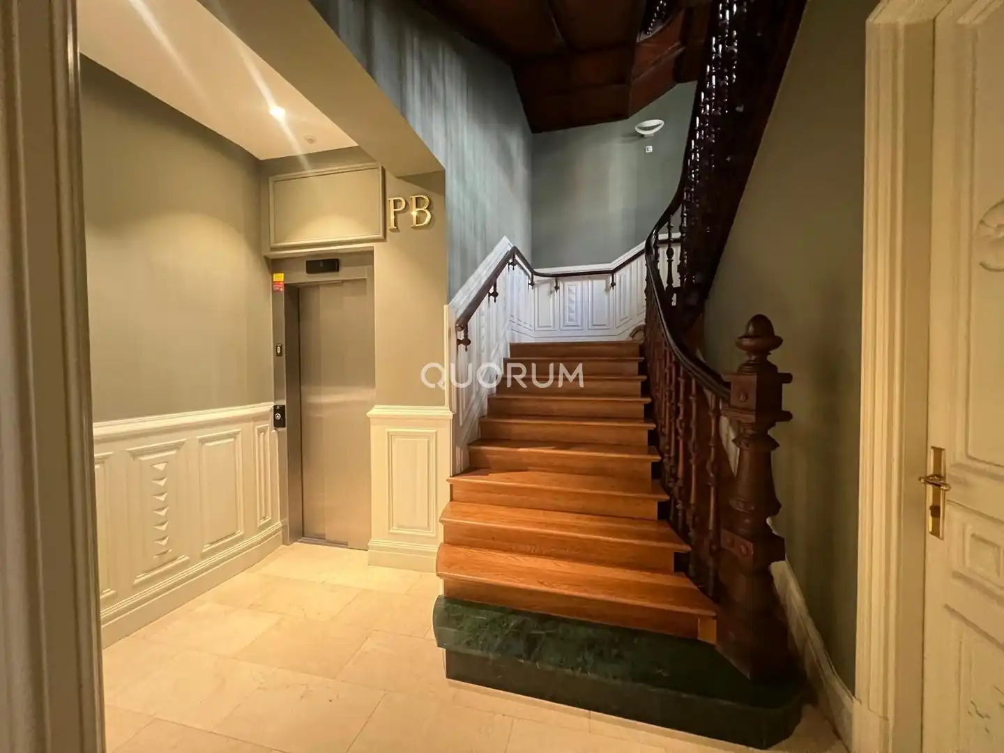 Piso de alquiler en Bilbao  con Calefacción, Parquet y Balcón