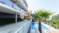 Vista exterior de Casa o xalet en venda en Lloret de Mar amb Aire condicionat, Jardí privat i Terrassa