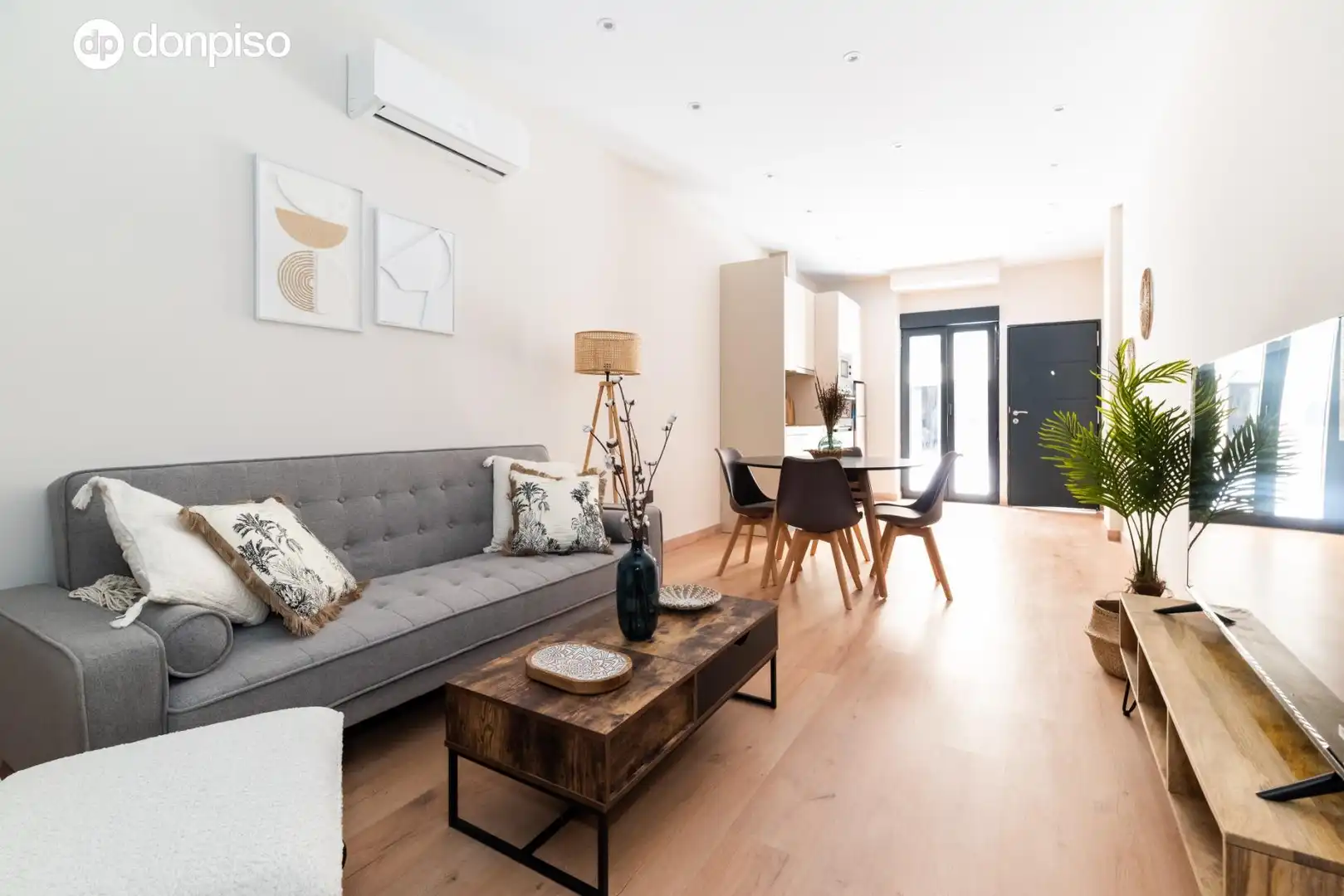 Wohnzimmer von Loft zum Verkauf in Granada mit Klimaanlage, Heizung und Möbliert