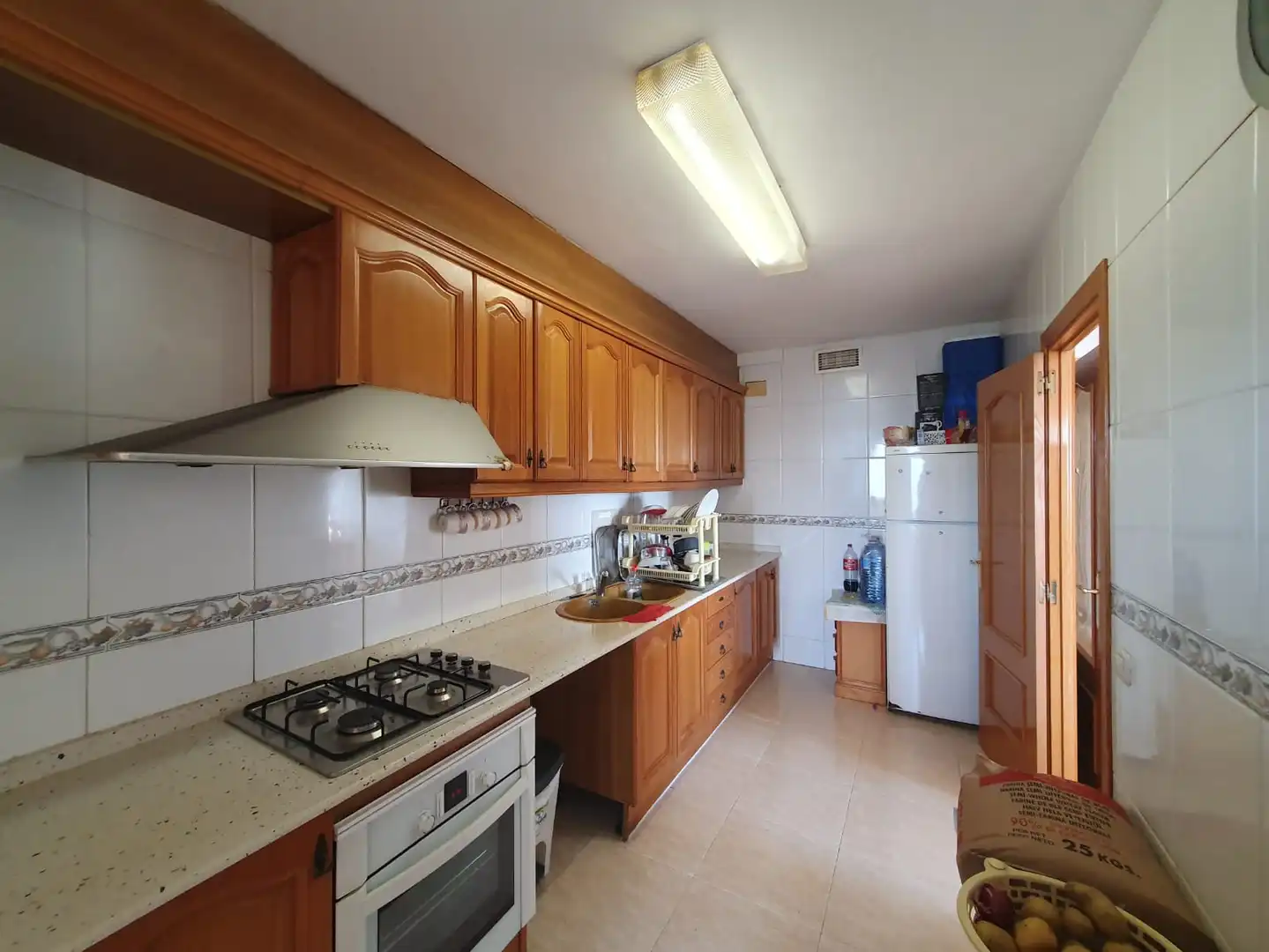 Küche von Dachboden zum Verkauf in Vilanova i la Geltrú mit Klimaanlage, Heizung und Terrasse