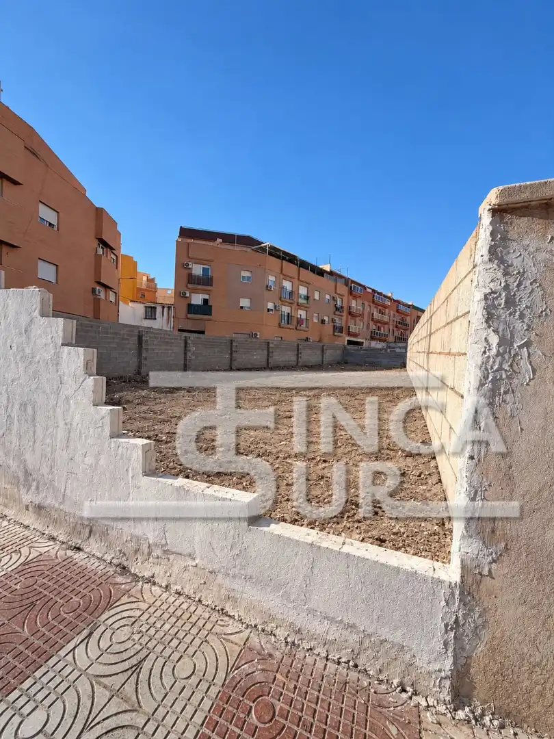Wohnbaugrundstück zum Verkauf in Avenida Luis Buñuel 7, imagen 6