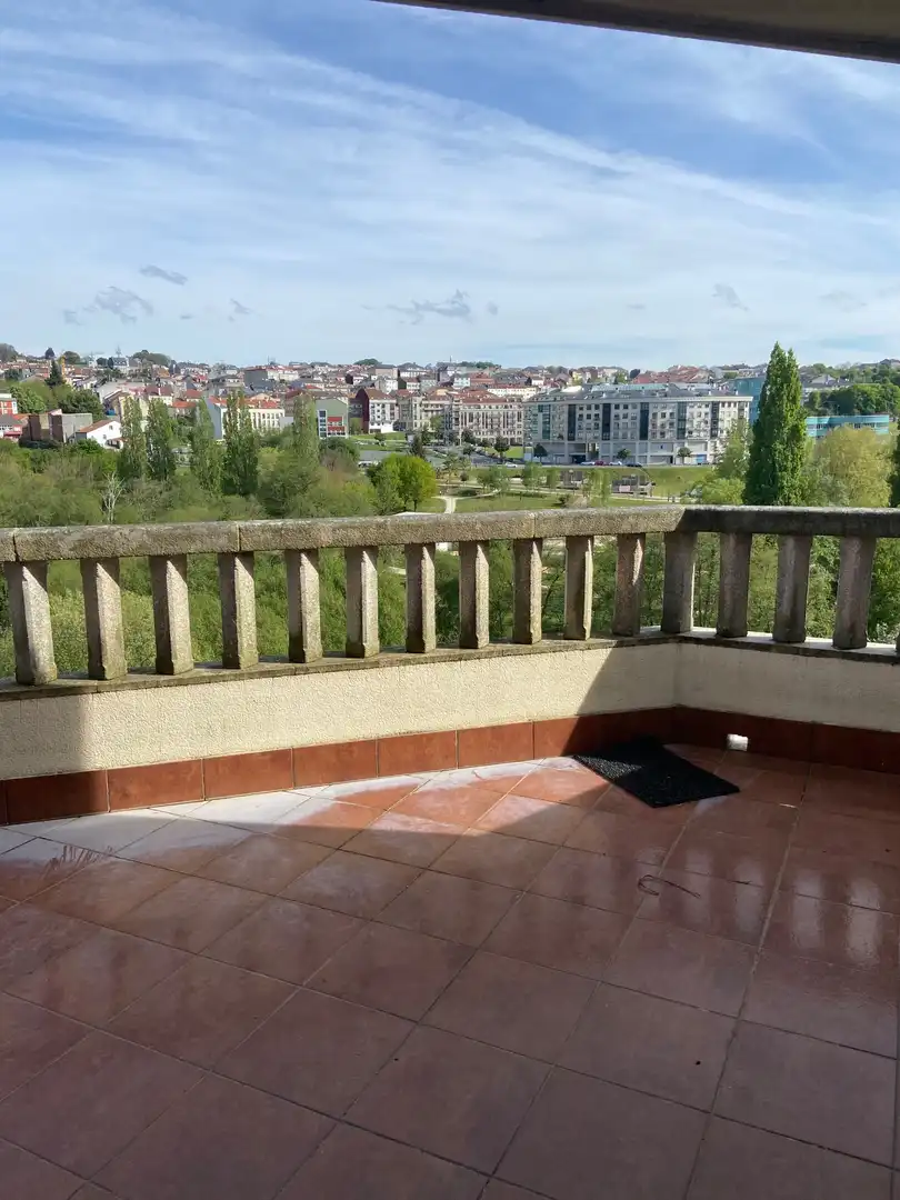 Terrassa de Àtic en venda en Lalín amb Calefacció, Terrassa i Traster