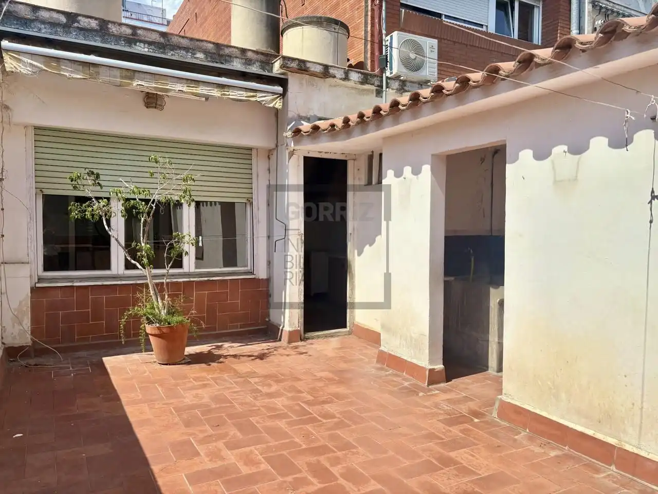 Casa con terrazza in vendita a Centre