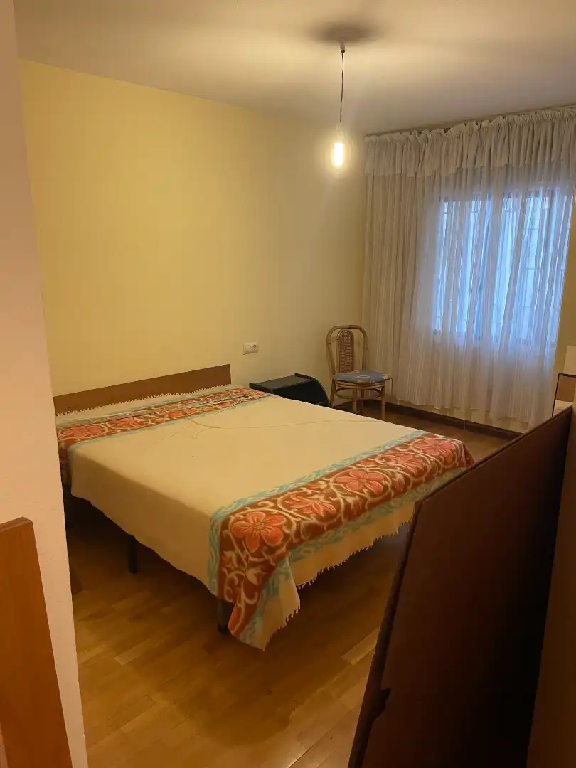 Habitación de Piso en venta en Vigo  con Amueblado
