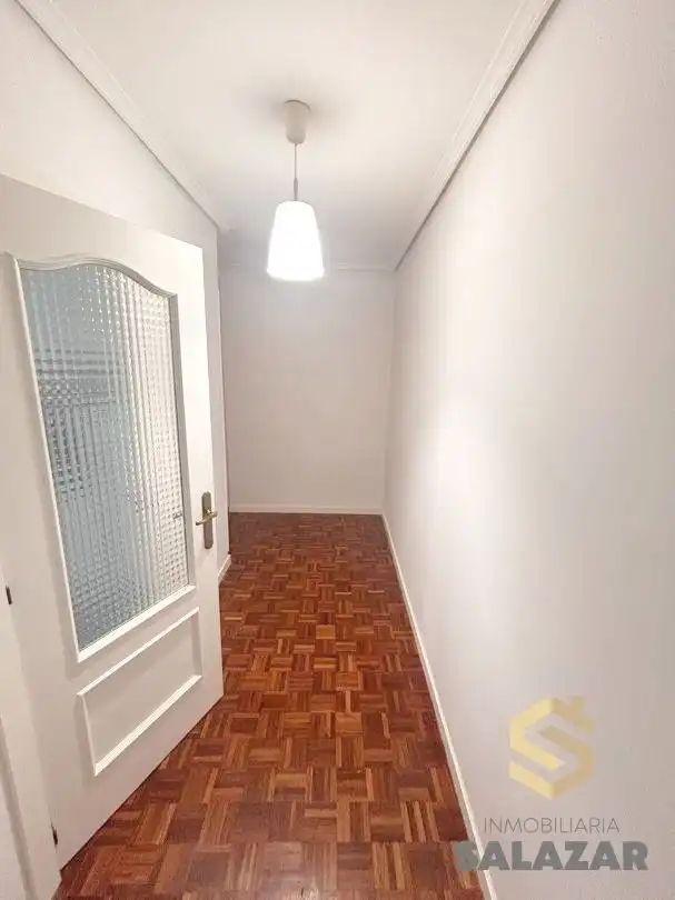 Bedroom of Flat for rent in Bilbao   with Balcony