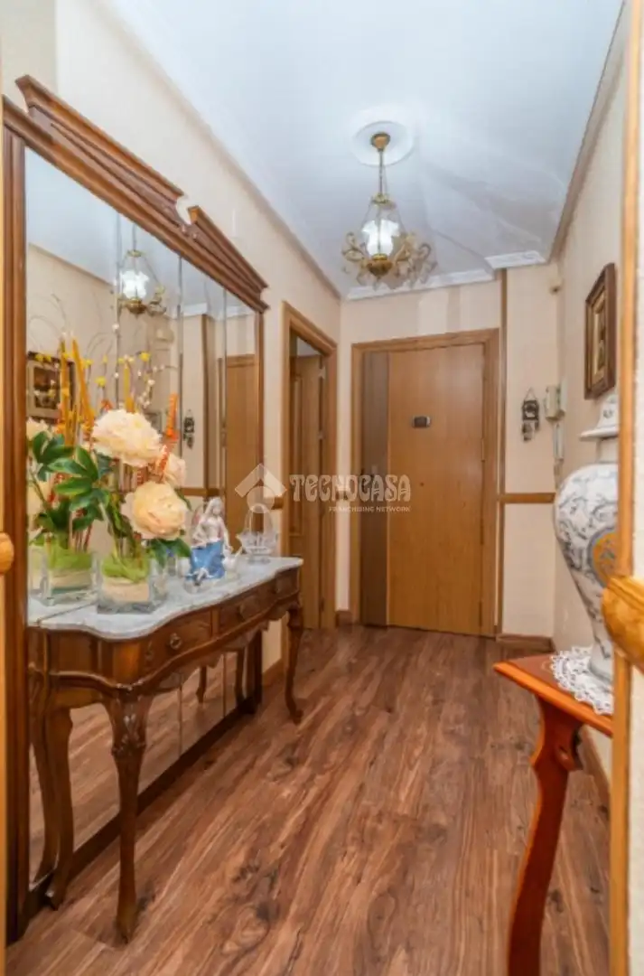 Piso en venta en La Zarzuela - San José - Belén, imagen 2