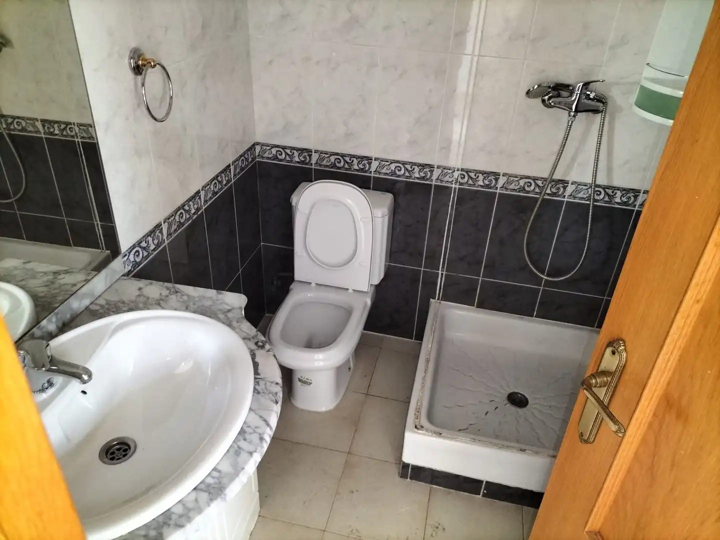 Bathroom of Detached homes for sale in La Navata