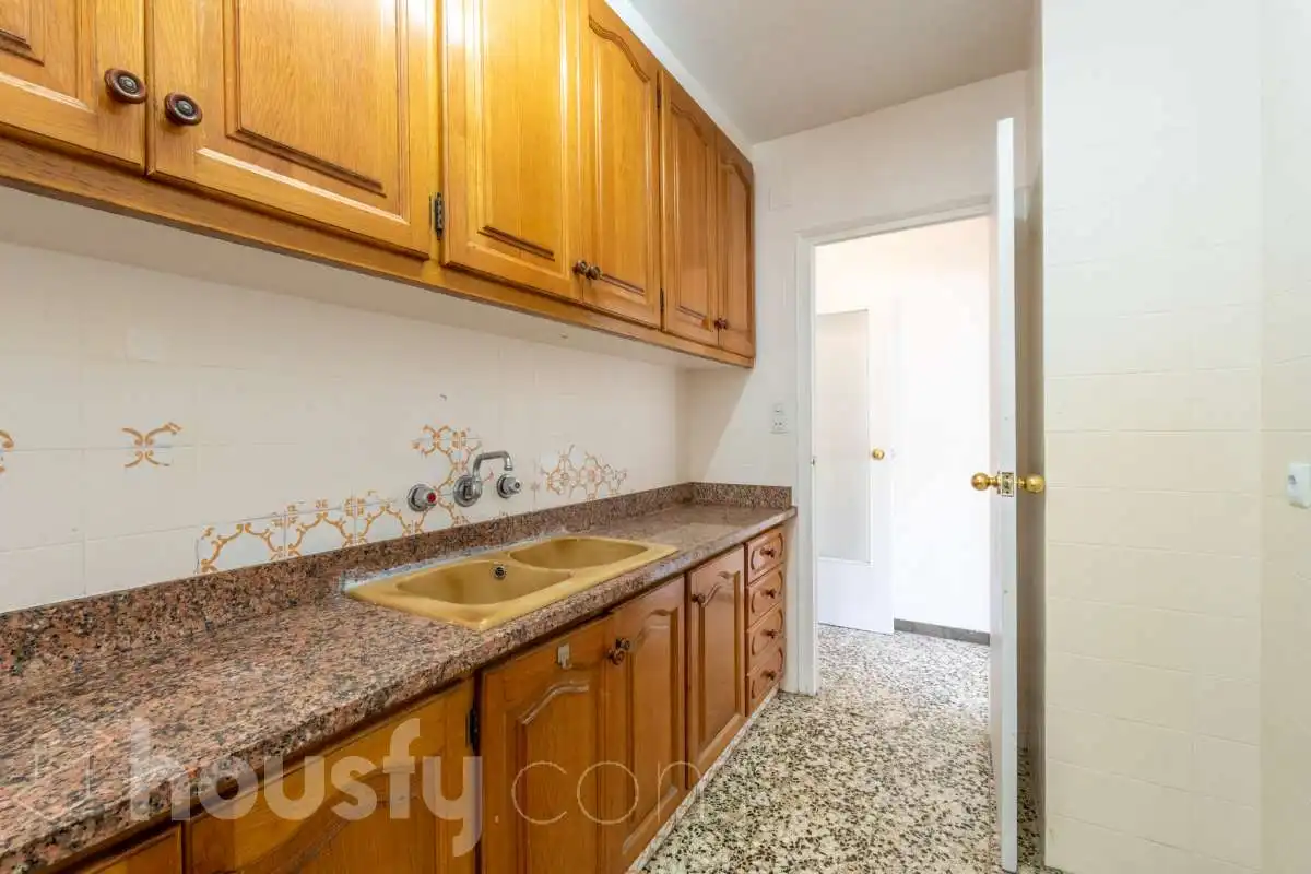 Kitchen of Attic for sale in Vilanova i la Geltrú  with Terrace and Storage room