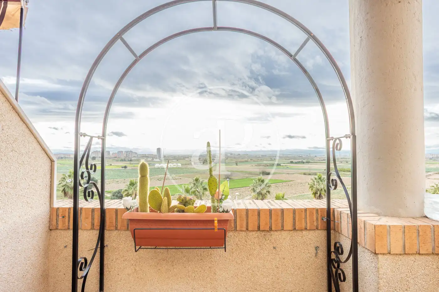Terraza de Ático en venta en Valencia con Aire acondicionado, Calefacción y Jardín privado