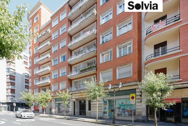Local comercial en Venta en Urkixo Zumarkalea, 25 en Zabalburu