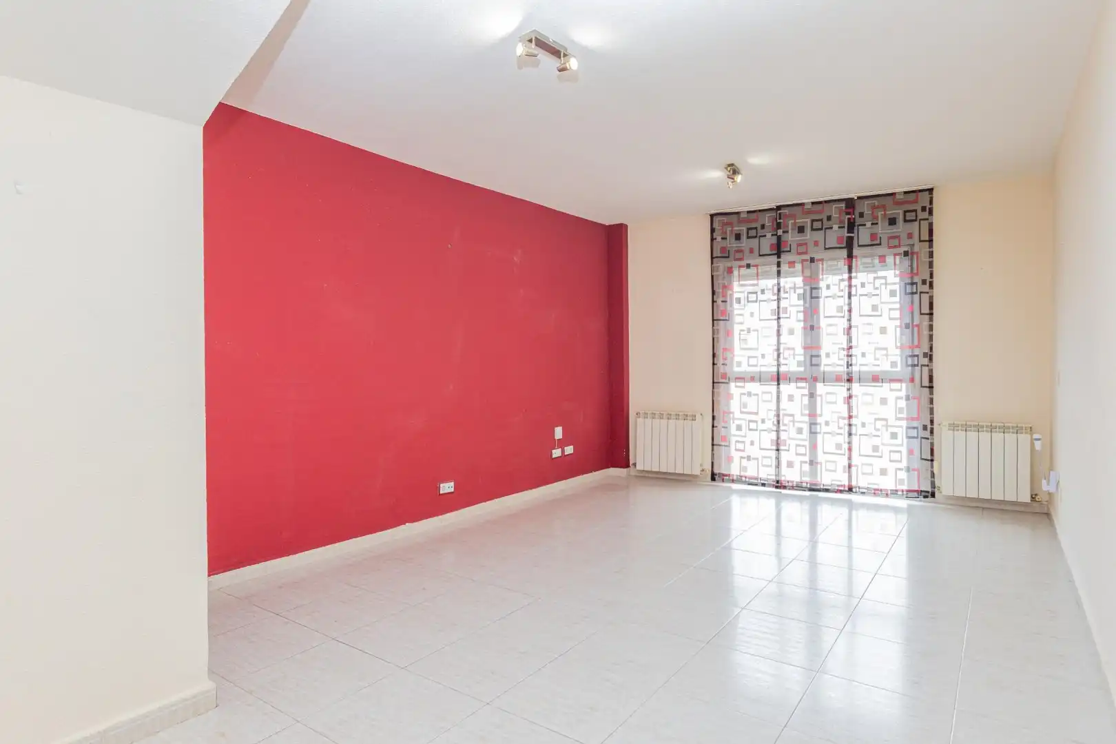 Dúplex en venta en El Molar (Madrid) con Calefacción y Trastero