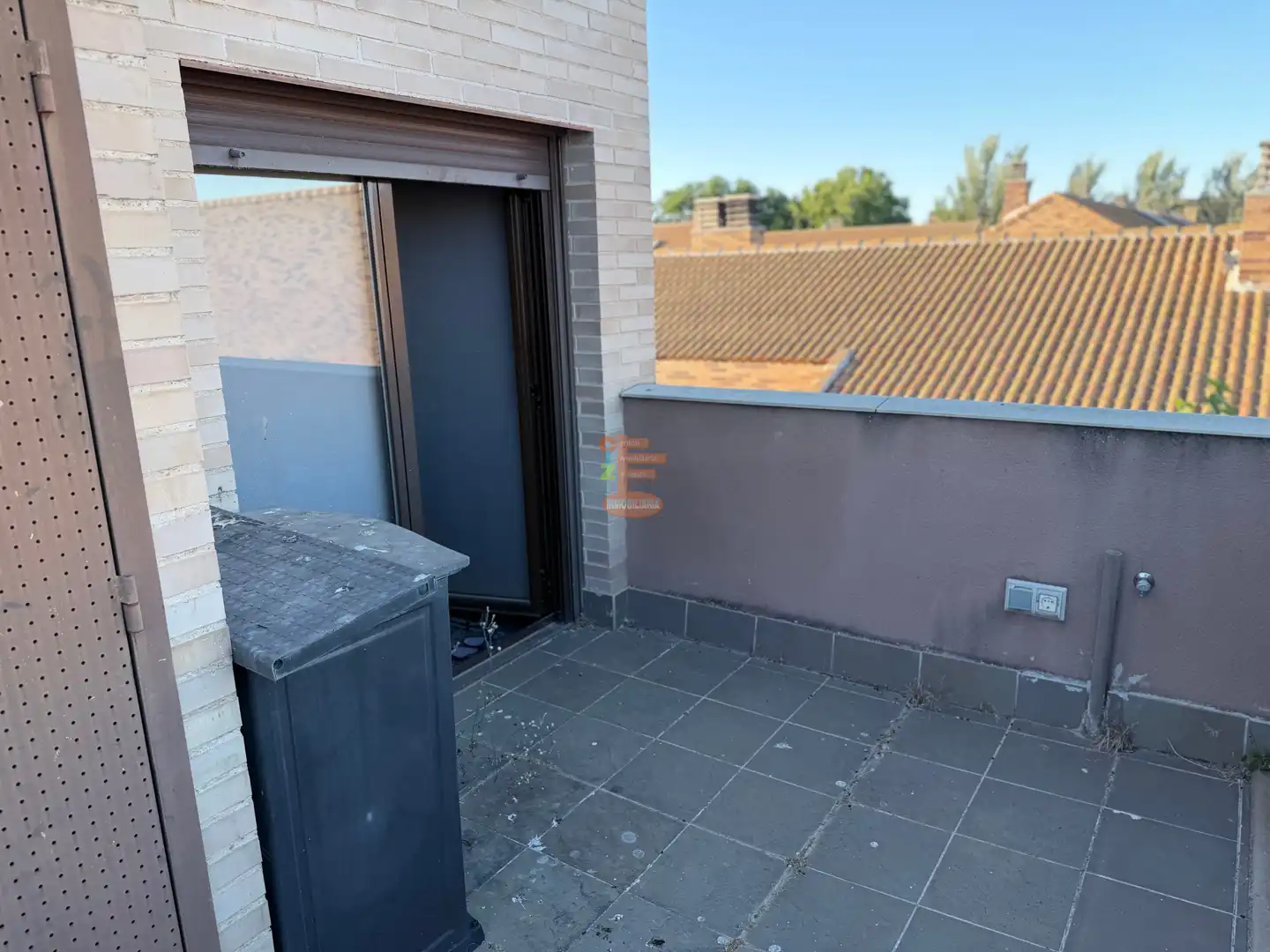 Balcony of Houses for sale in Zaragoza  with Air Conditioner, Heating and Private garden