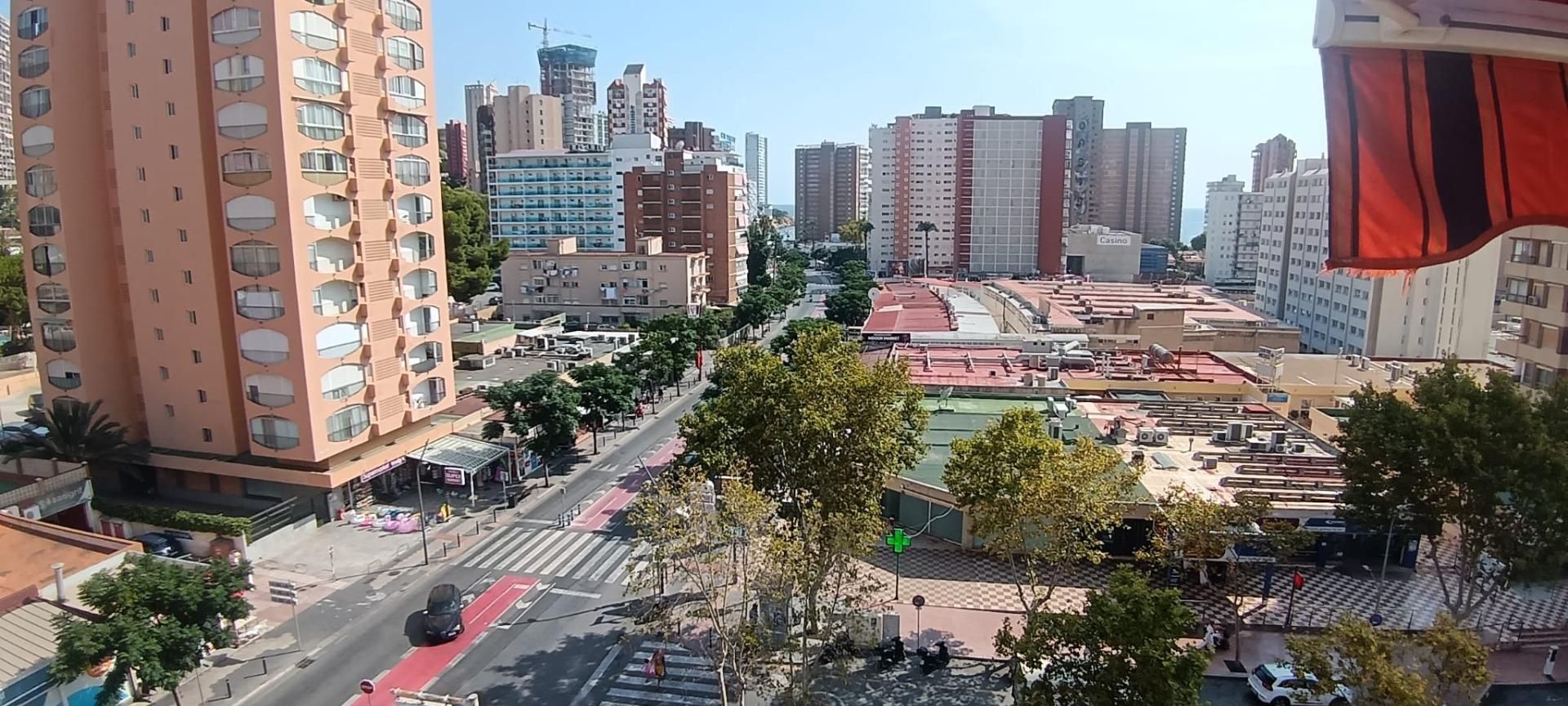 Vista exterior de Apartamento en venta en Benidorm con Aire acondicionado, Trastero y Piscina comunitaria