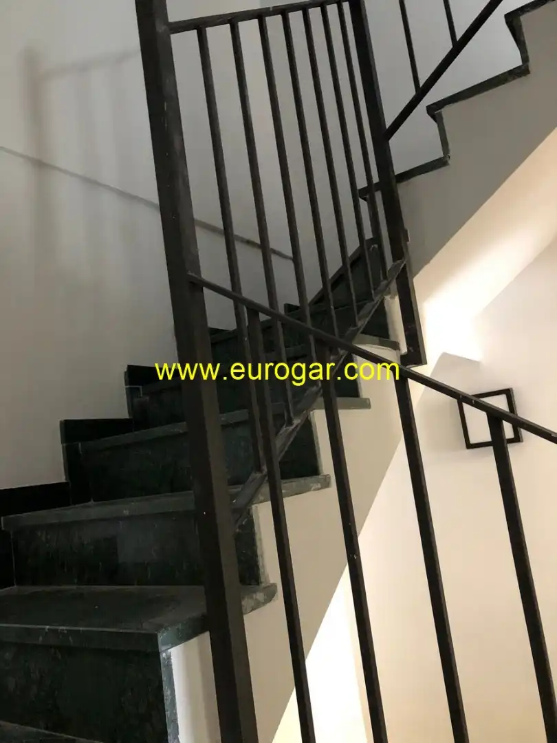 Casa o chalet en venta en Chiva con Aire acondicionado, Terraza y Amueblado