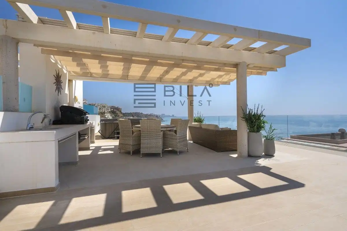 Penthouse with pool for sale in Carvajal, imagen 7