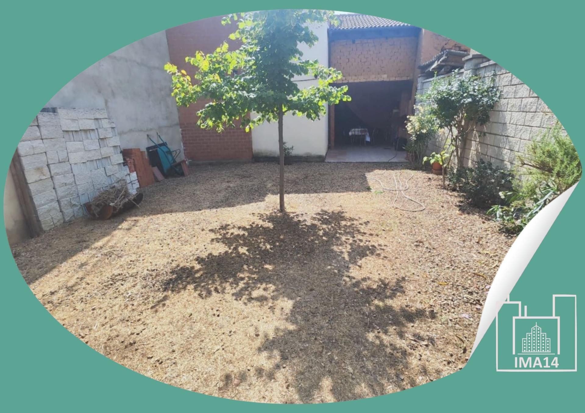 Jardí de Finca rústica en venda en Gradefes amb Calefacció, Jardí privat i Piscina comunitària