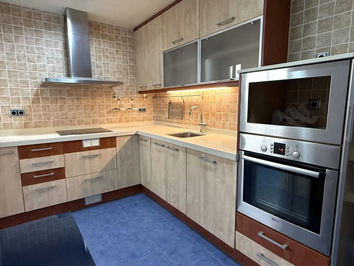 Cocina de Piso en venta en Sant Boi de Llobregat con Aire acondicionado, Calefacción y Parquet