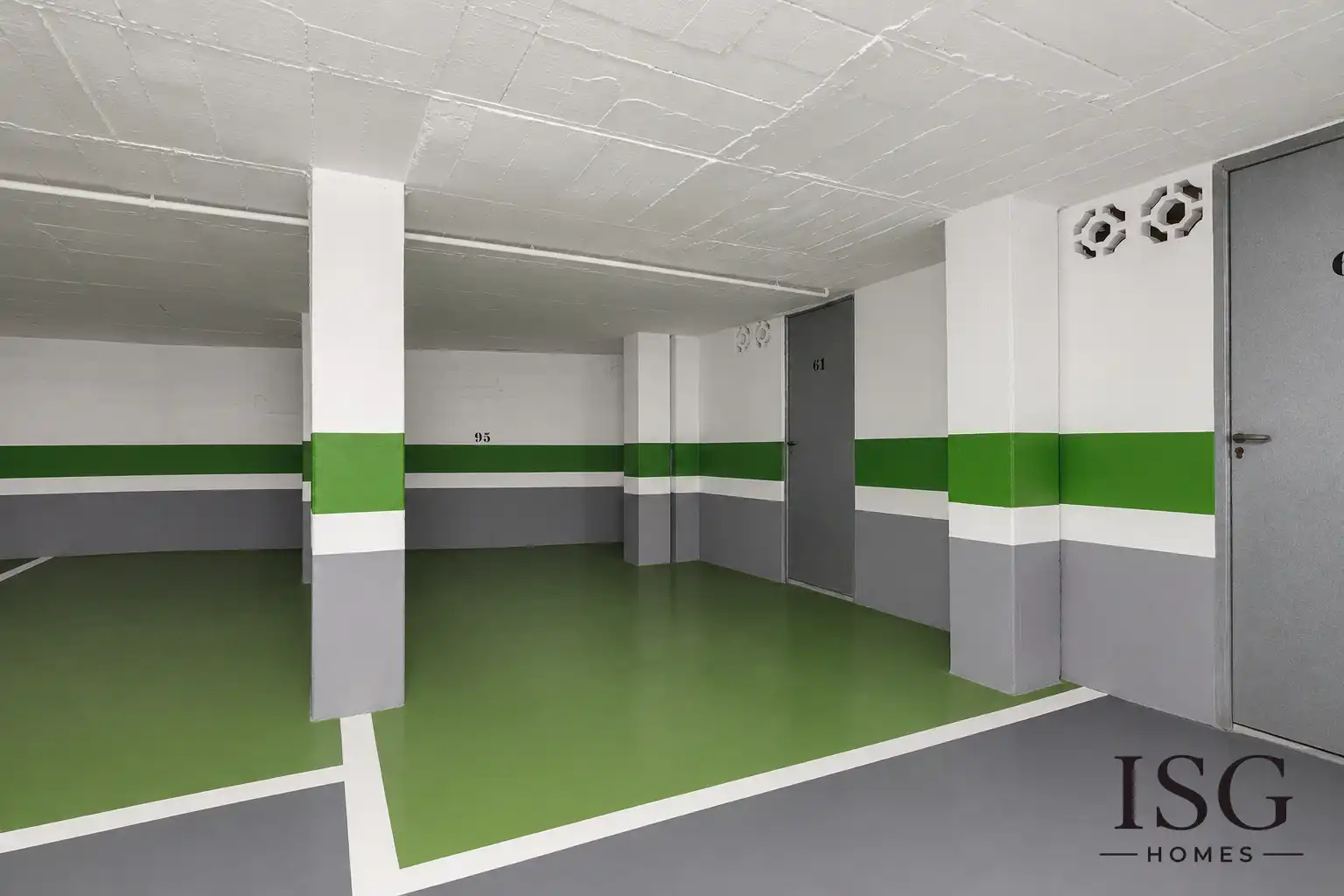 Parking de Apartamento en venta en Torrevieja con Trastero, Balcón y Piscina comunitaria