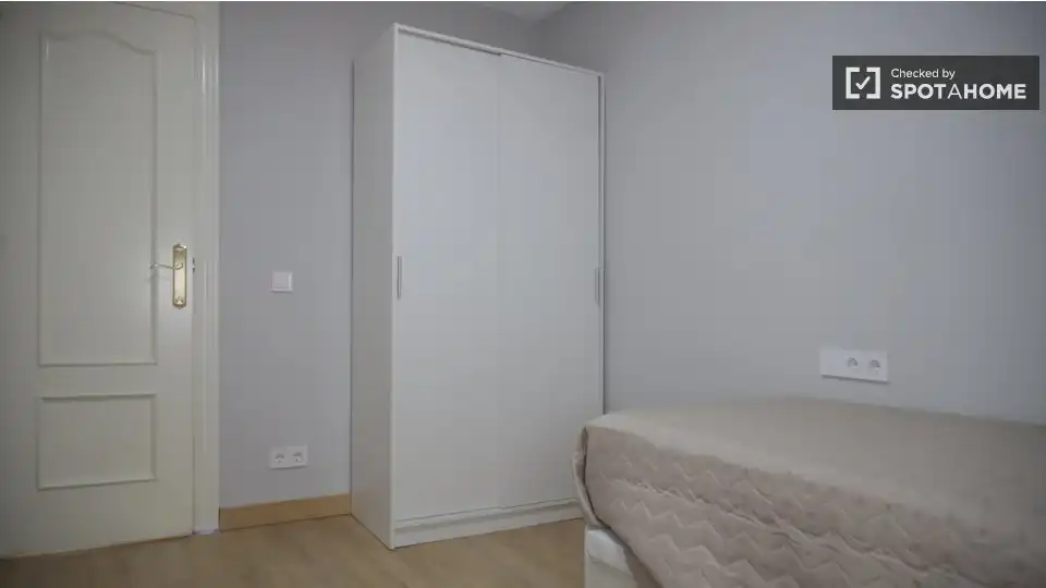 Habitació a Media Legua