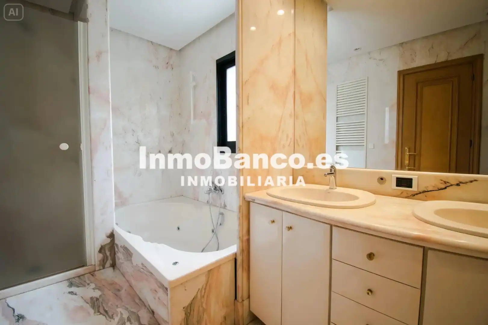 Bany de Casa o xalet en venda en Chiva amb Aire condicionat, Calefacció i Jardí privat