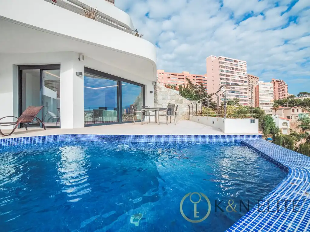 Piscina de Dúplex en venta en Benidorm con Aire acondicionado y Piscina