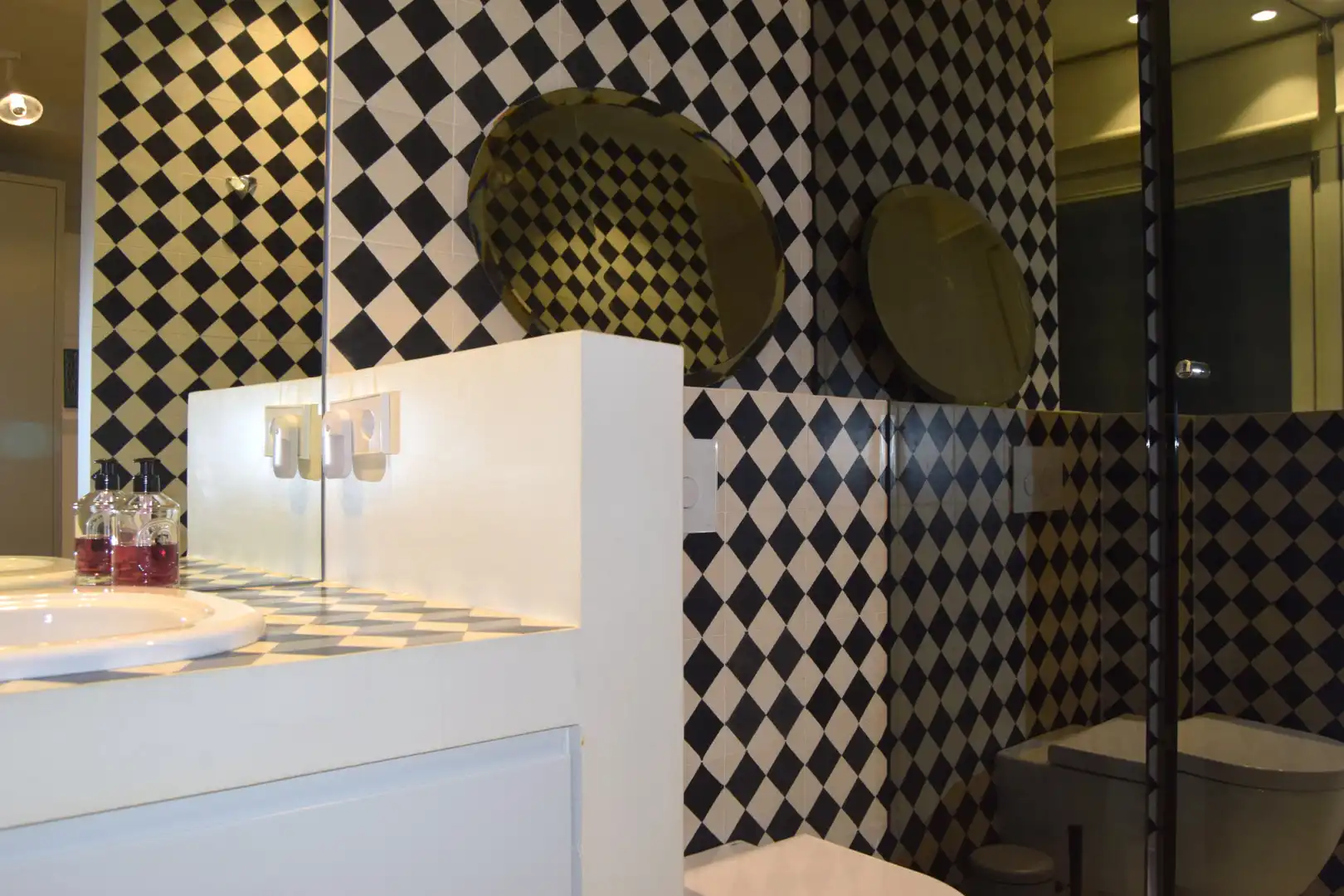 Baño de Piso de alquiler en Barcelona con Aire acondicionado, Calefacción y Parquet