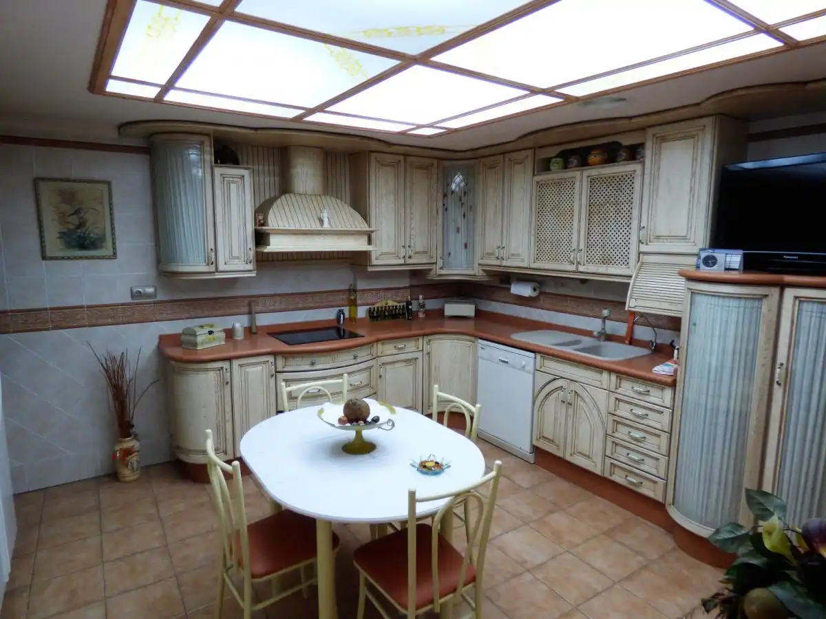 Cocina de Casa o chalet en venta en Crevillent con Aire acondicionado, Terraza y Trastero